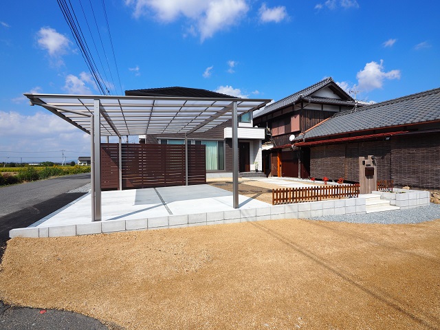 ゆったりとした敷地で余裕のある空間が生まれました